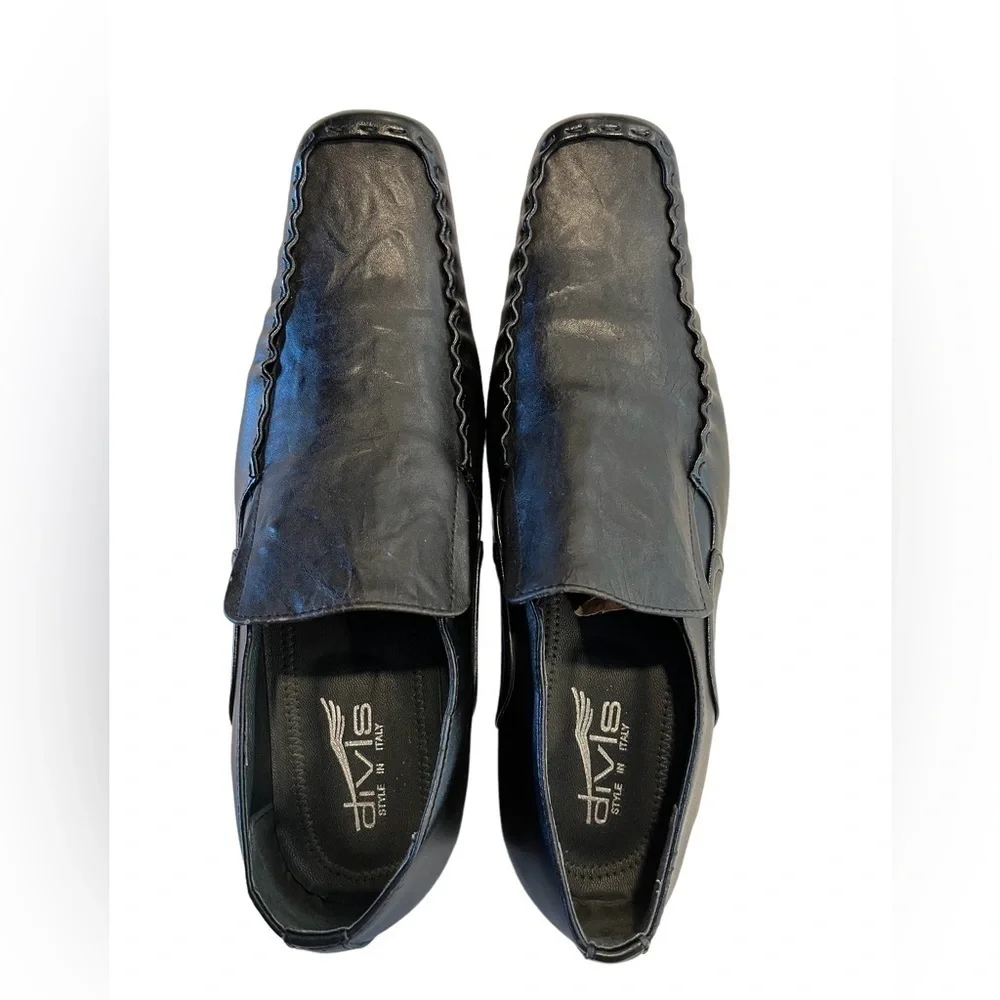 Divis these loafers